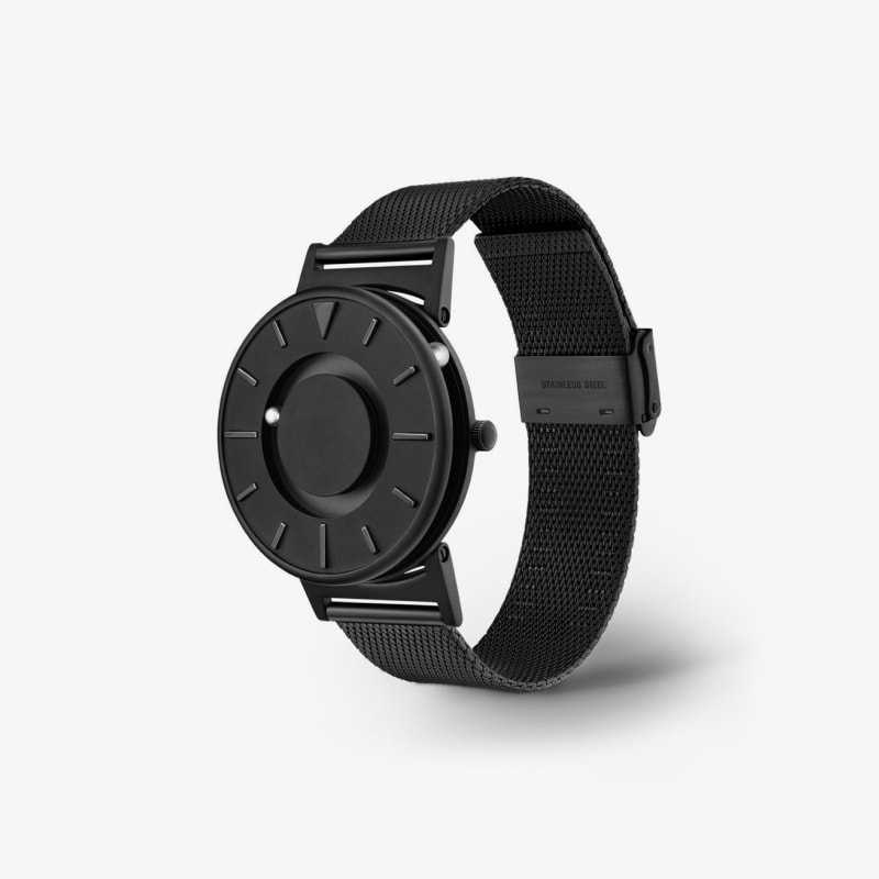 Burst canvas watch